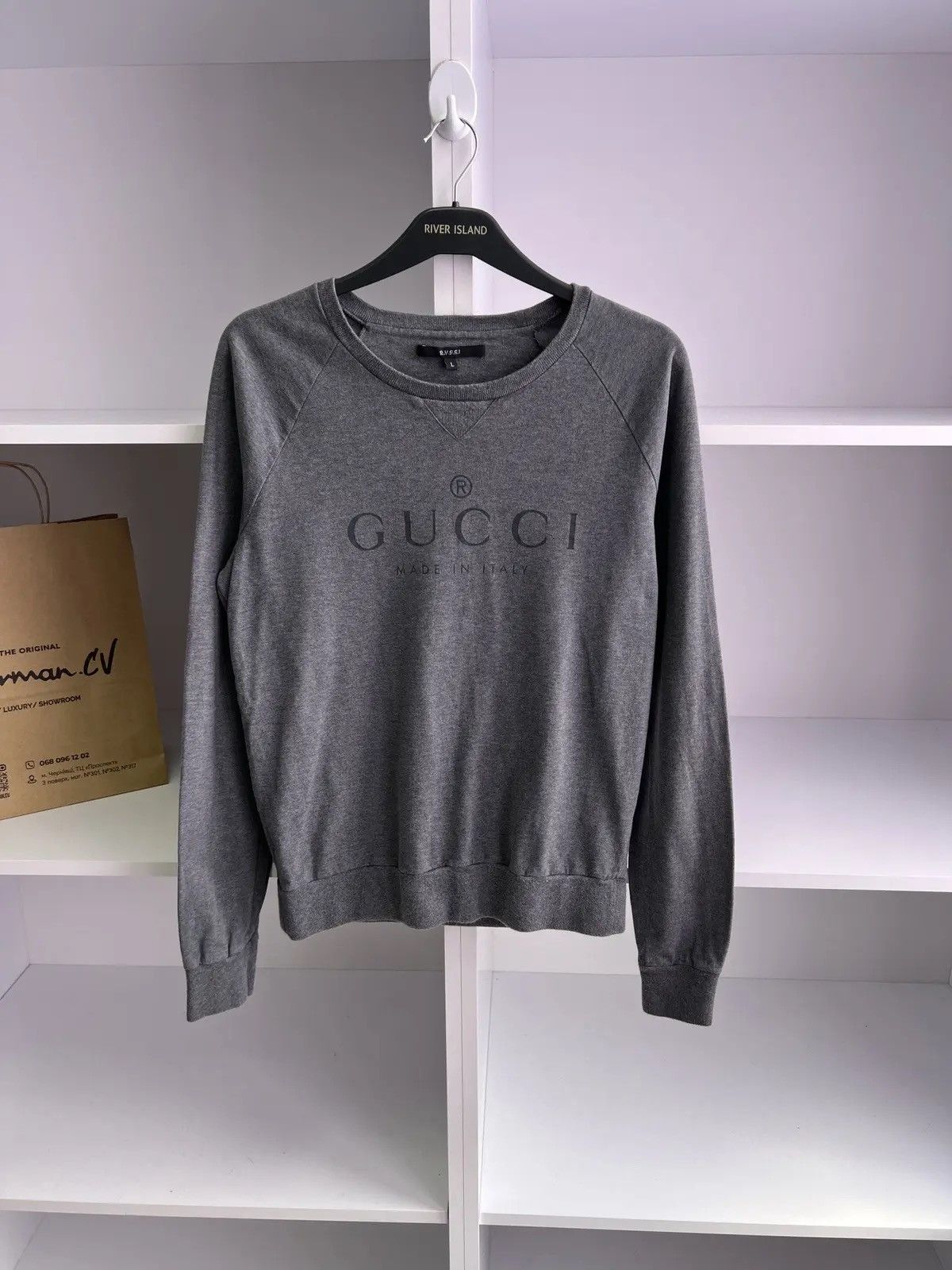 Designer × Gucci × Vintage Vintage Gucci Made In italy Big Logo Spell Out Sweatshirt Size US M / EU 48-50 / 2 - 3 Thumbnail