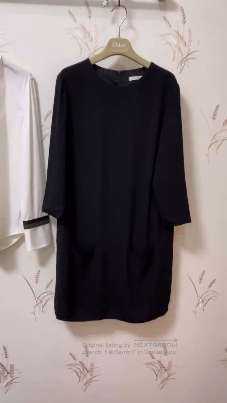 The Row The Row size 4 A black dress with a round neck Size S / US 4 / IT 40 - 1 Thumbnail