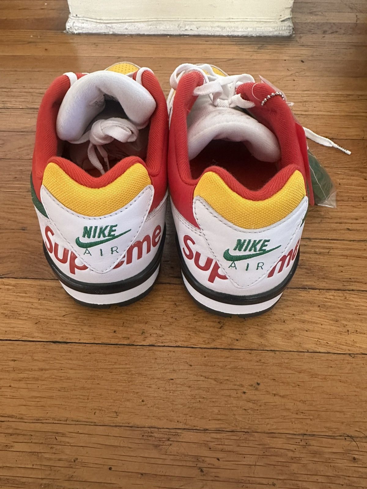 Nike × Supreme Supreme x Air Cross Trainer 3 Low 'White University Gold' Size US 11 / EU 44 - 4 Thumbnail
