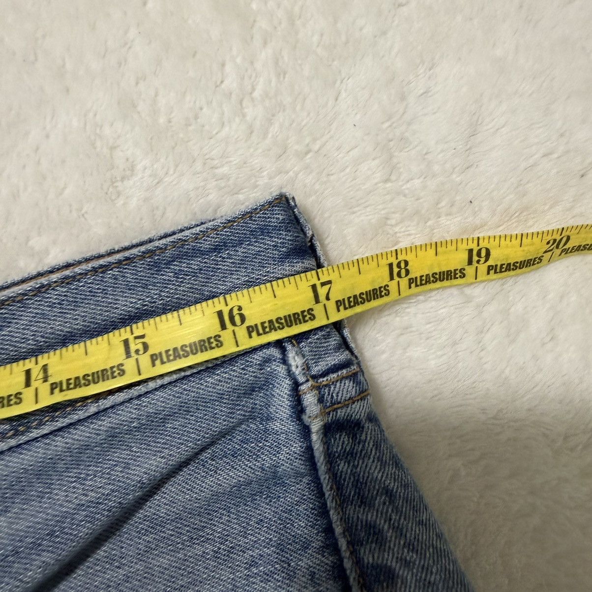 Levi's Vintage Levi’s 501 Button Fly Jeans Size US 34 / EU 50 - 8 Thumbnail