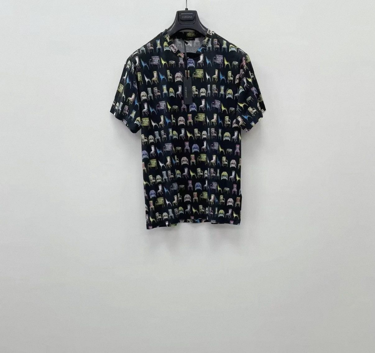 Versace VERSACE 100% Cotton Short Sleeve T-shirt J30 Size US XS / EU 42 / 0 - 1 Thumbnail