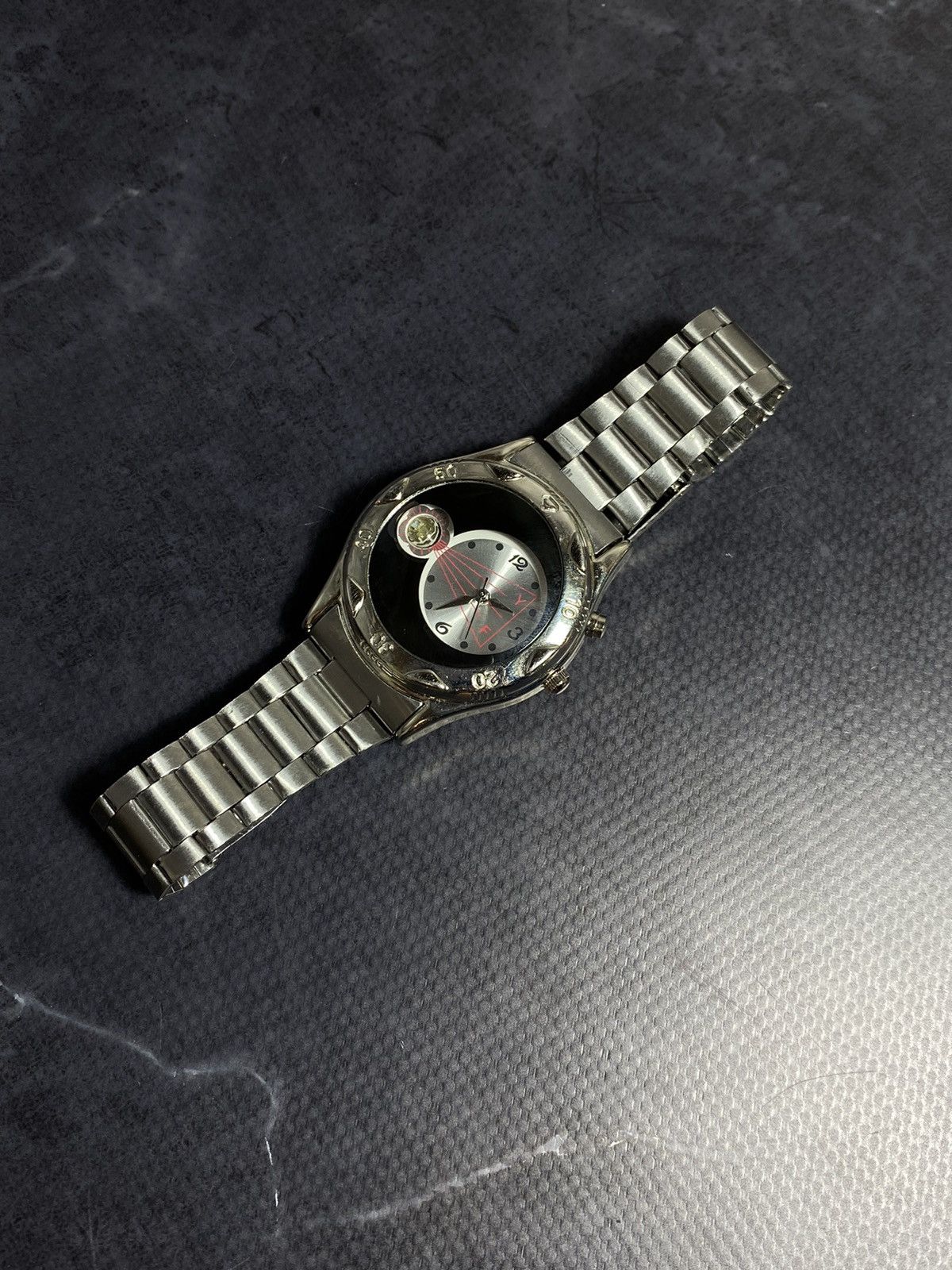 Jewelry Futuristic LED Watch – Silver Dial & Unique Light Effect ⏳ Size ONE SIZE - 5 Thumbnail