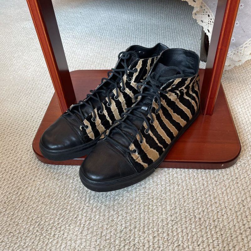 Gucci Black and Yellow Casual Sneakers