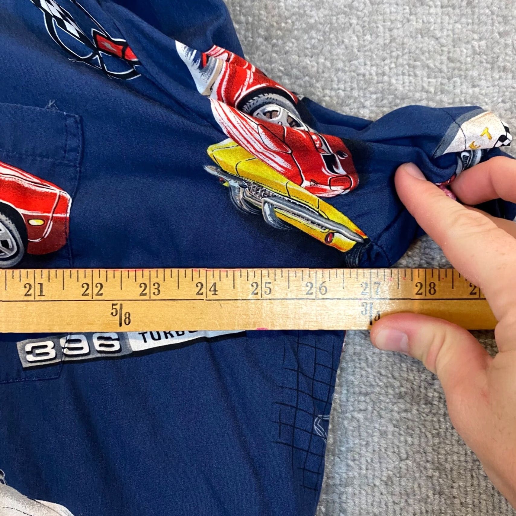 Paradise Paradise Found Shirt Mens XL Blue Chevrolet Stingray Chevy Car Automobile Button-Up-Short Sleeve-Geometry Pattern- Cars Classic Outdoor Mens Size US XL / EU 56 / 4 - 6 Thumbnail