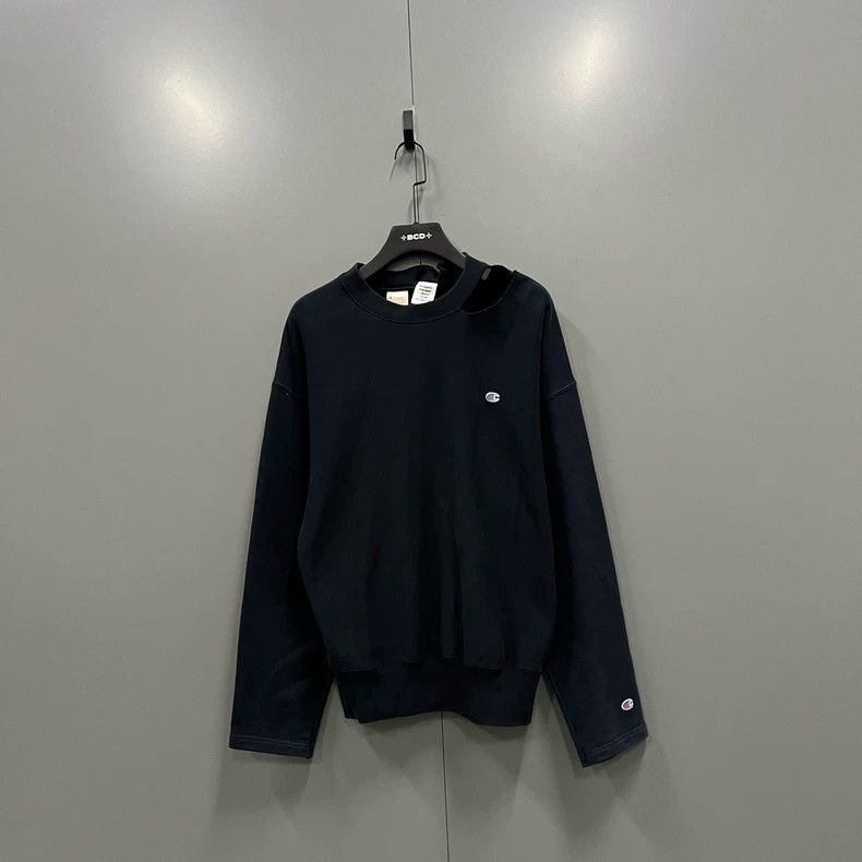 Vetements vetements Champion Co-Branded Neckline Sabotage long sleeve Size US S / EU 44-46 / 1 - 1 Thumbnail