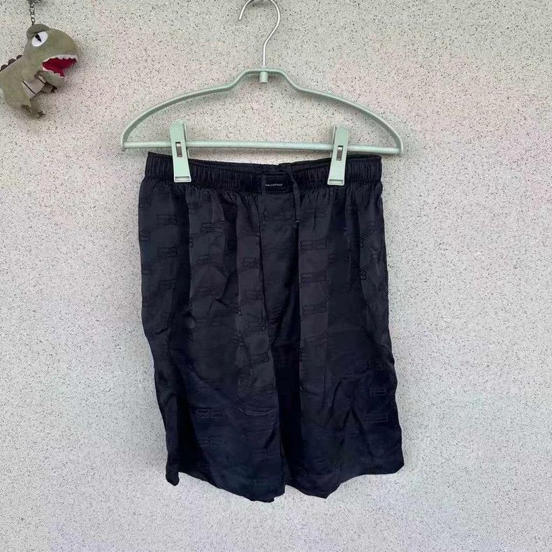 Balenciaga Balenciaga size 46 Crinkled slogan full-print shorts Size US 30 / EU 46 - 1 Thumbnail