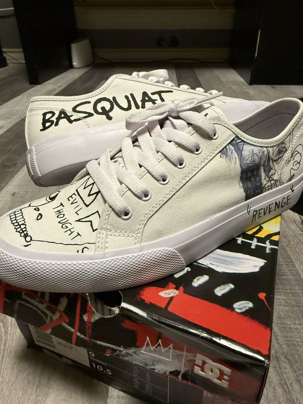 DC DC Shoes x Basquiat Manual Sz 9 – Limited Edition Size US 9 / EU 42 - 1 Thumbnail