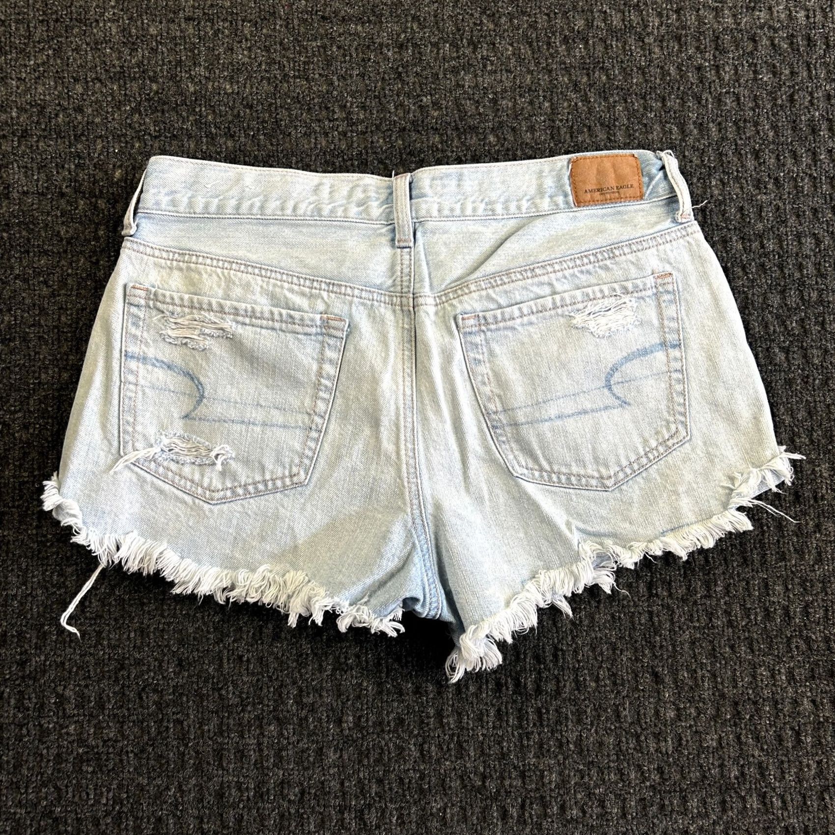 American Eagle Outfitters Vintage American Eagle Outfitters Denim Jean Shorts 8 Light Distressed 2.0in Inseam 5-Pocket Casual Style Boho Grunge Y2K USA Womens Size 30" / US 8 / IT 44 - 3 Thumbnail