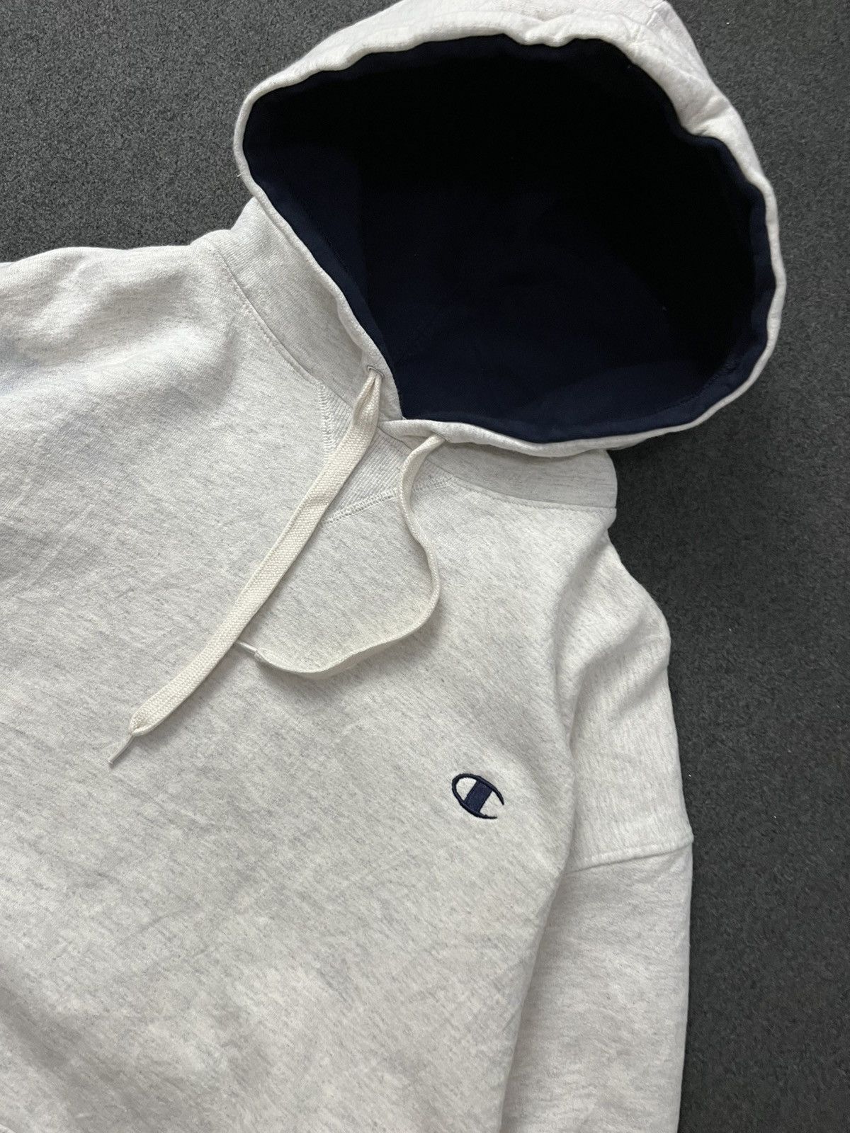 Champion Vintage 1990s grey champion small logo hoodie vintage Size US L / EU 52-54 / 3 - 2 Thumbnail