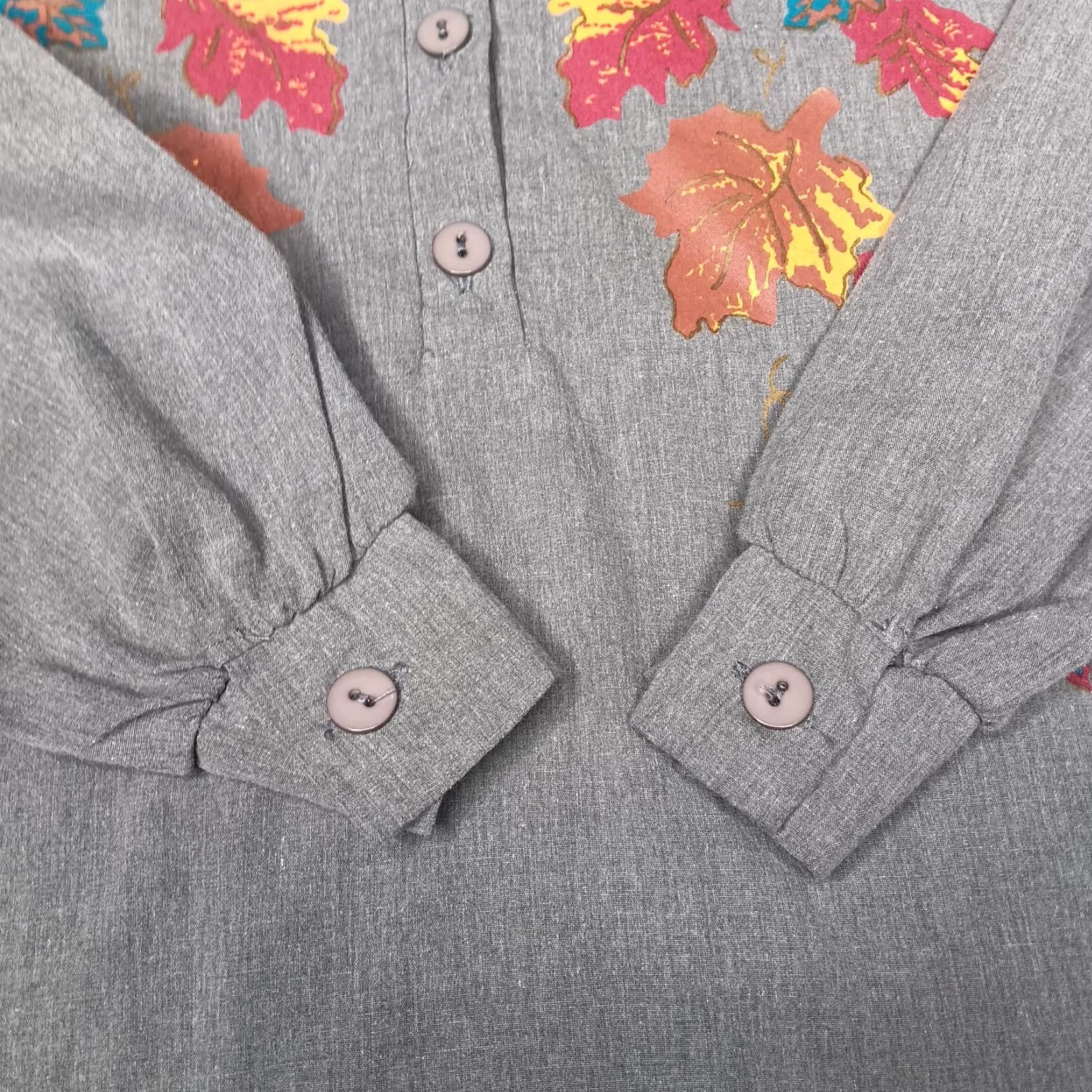 Vintage VINTAGE Blouse Casual Shirt Women S Gray Fall Autumn Leaves Pullover 1/2 Button Up Nature Cottagecore Tree Leaf Sleeve Long Size S / US 4 / IT 40 - 6 Thumbnail