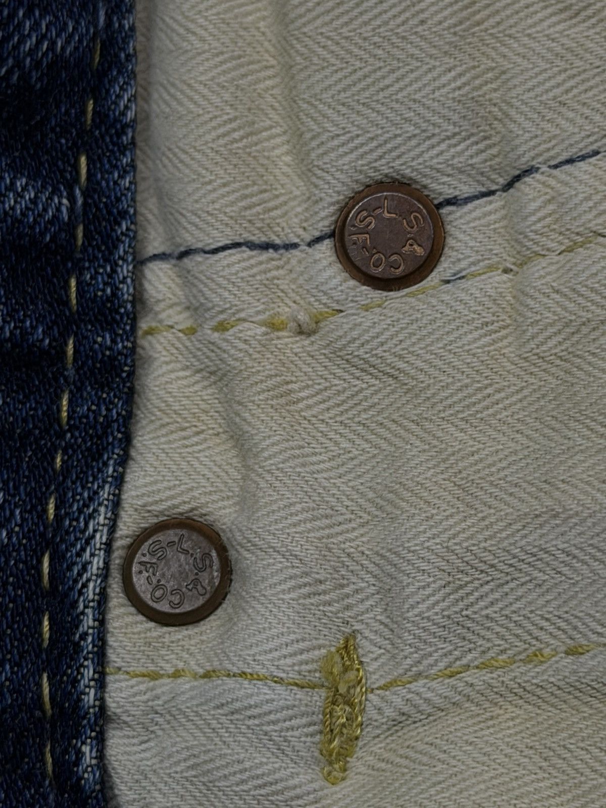 Levi's Vintage 00s Levi’s 505 Denim Jeans | Vintage Faded Y2K Japan Size US 31 - 11 Thumbnail