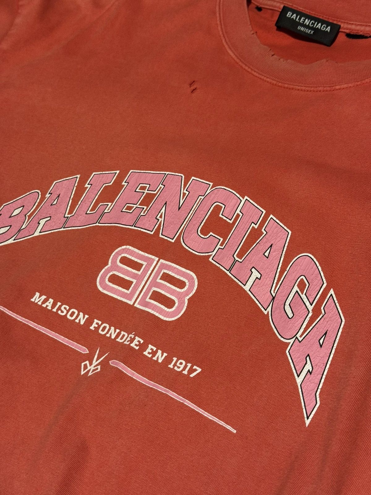 Balenciaga Balenciaga maison fondee t shirt red/pink Size US S / EU 44-46 / 1 - 13 Thumbnail