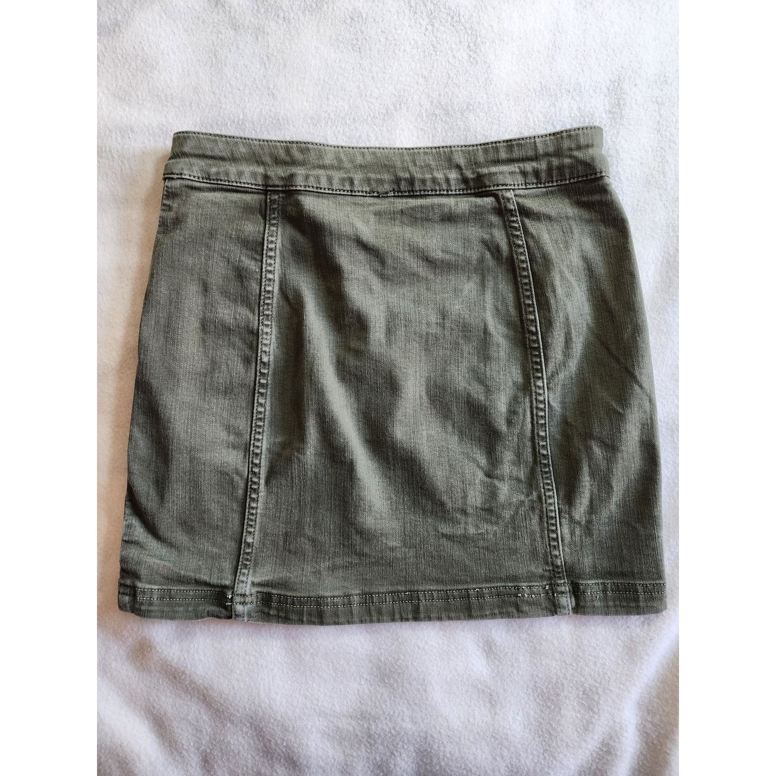 Free People Free People Olive Army Green Mini Skirt Button Down Size 0 Size 25" / US 0 / IT 36 - 2 Thumbnail
