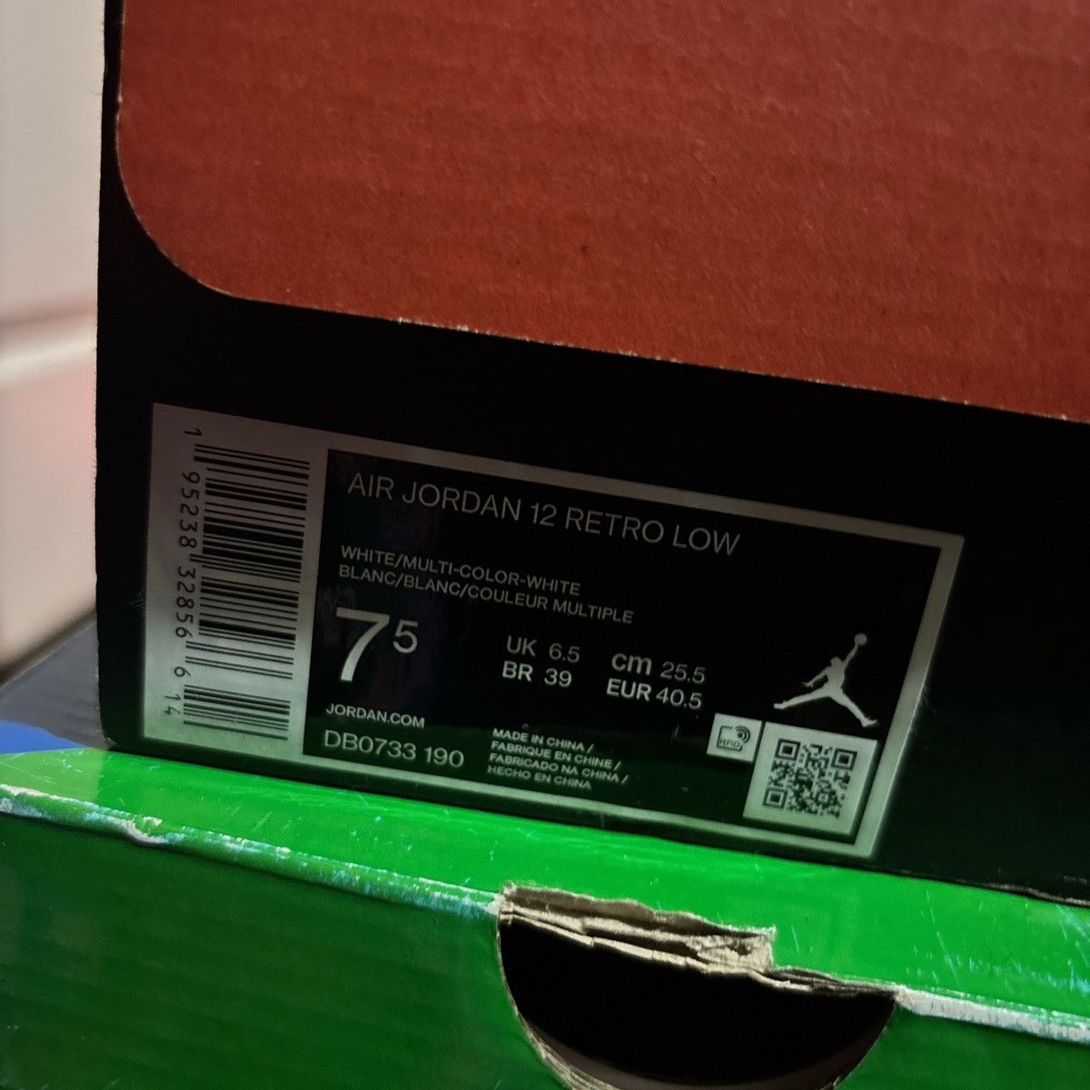 Jordan Brand Jordan 12 low Easter Size 7.5 Mens Size US 7.5 / EU 40-41 - 6 Thumbnail