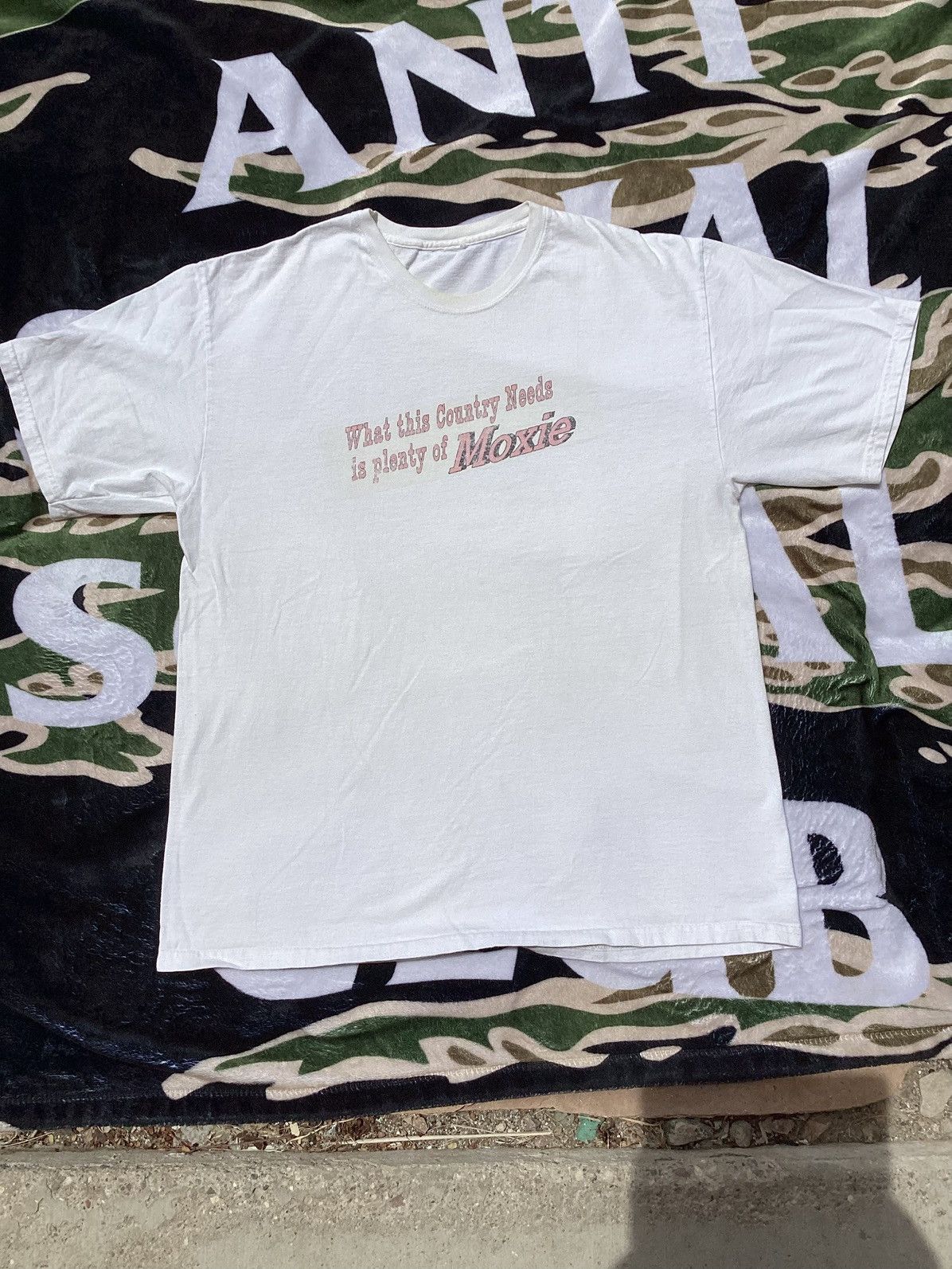 Other × Vintage Vtg 90s/Y2K what this country needs is plenty of Moxie soda Size US L / EU 52-54 / 3 - 1 Thumbnail