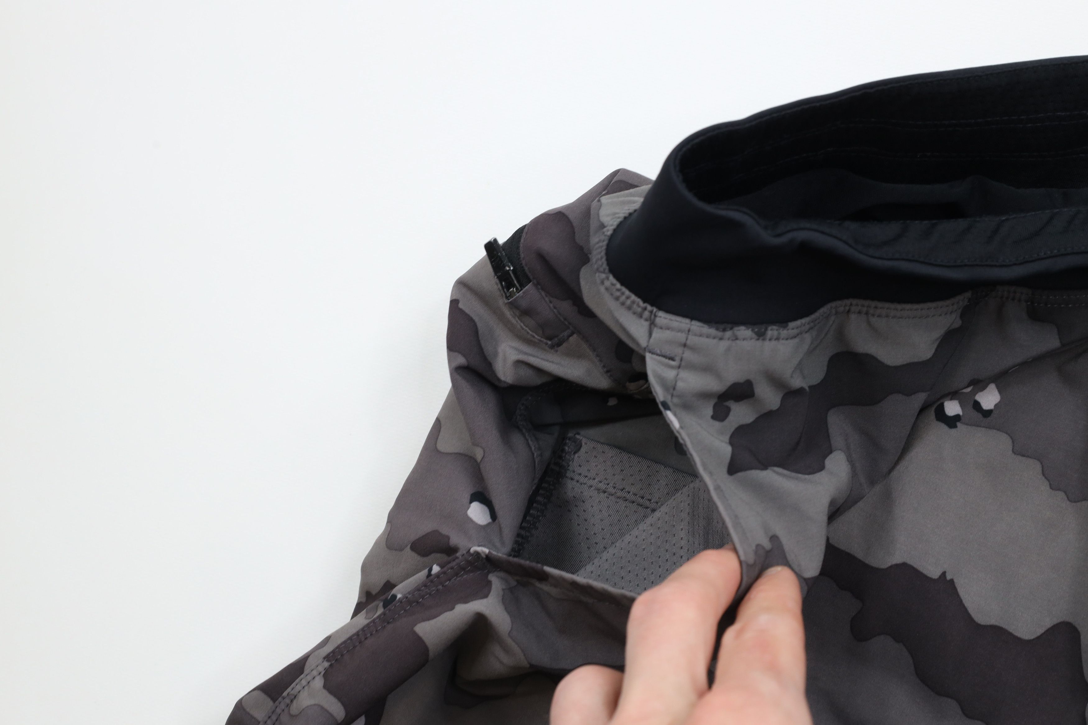 Fabletics × Vintage Fabletics Stretch Lined Running Jogging Shorts Camouflage Size US 32 / EU 48 - 5 Thumbnail