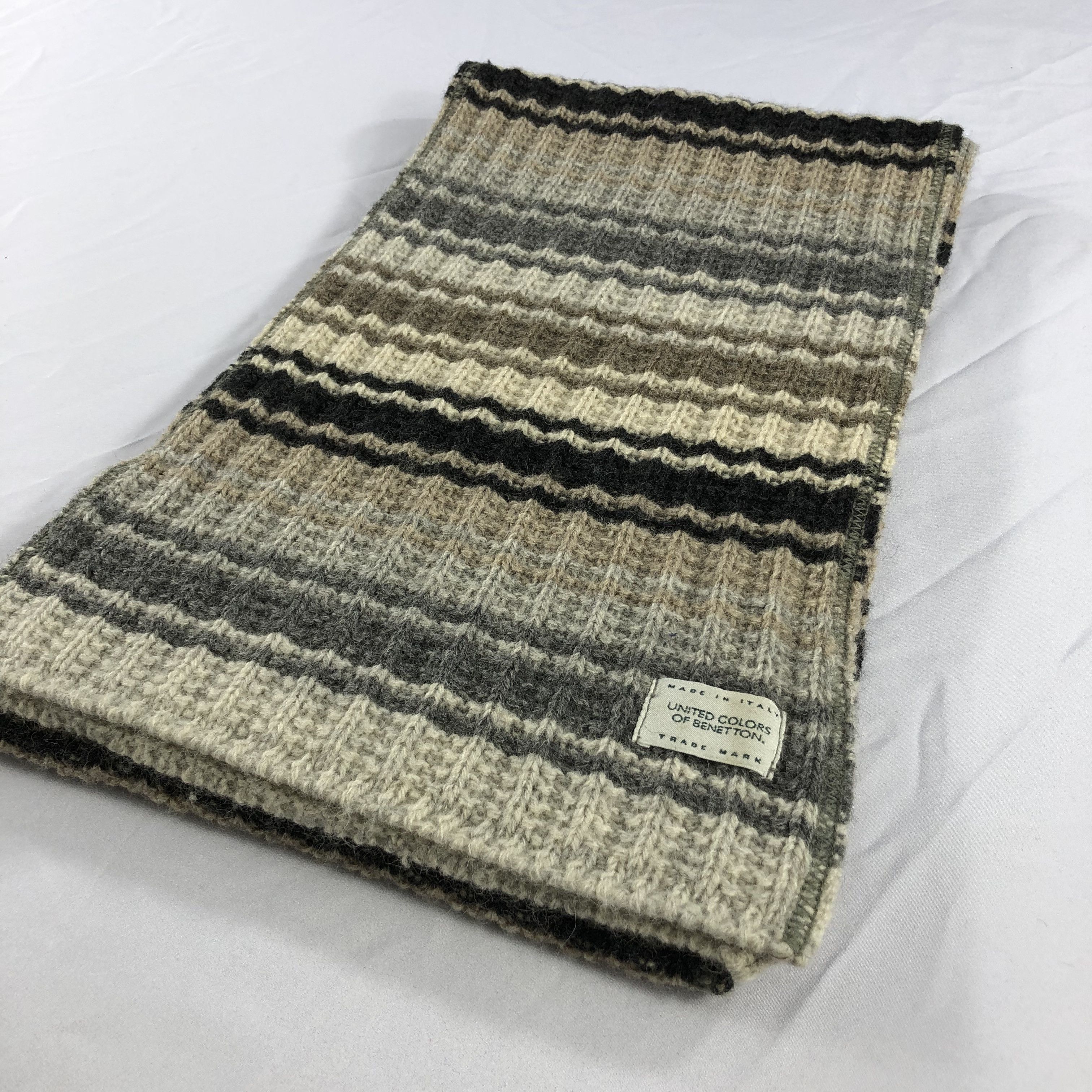 United Colors Of Benetton United Colors of Benetton Wool Scarf Muffler V1023 Size ONE SIZE - 2 Thumbnail