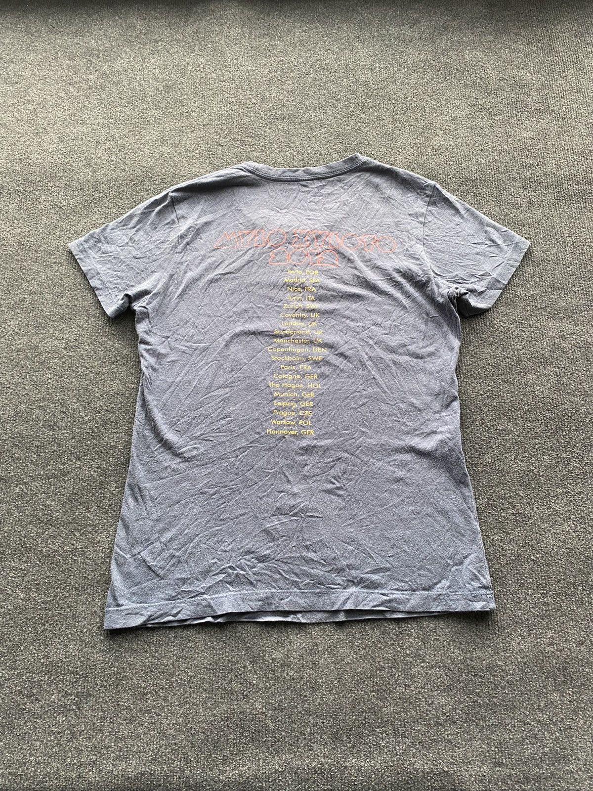 Band Tees 🔥2012 Coldplay Band Tour Mylo Xyloto top m women Size M / US 6-8 / IT 42-44 - 8 Thumbnail