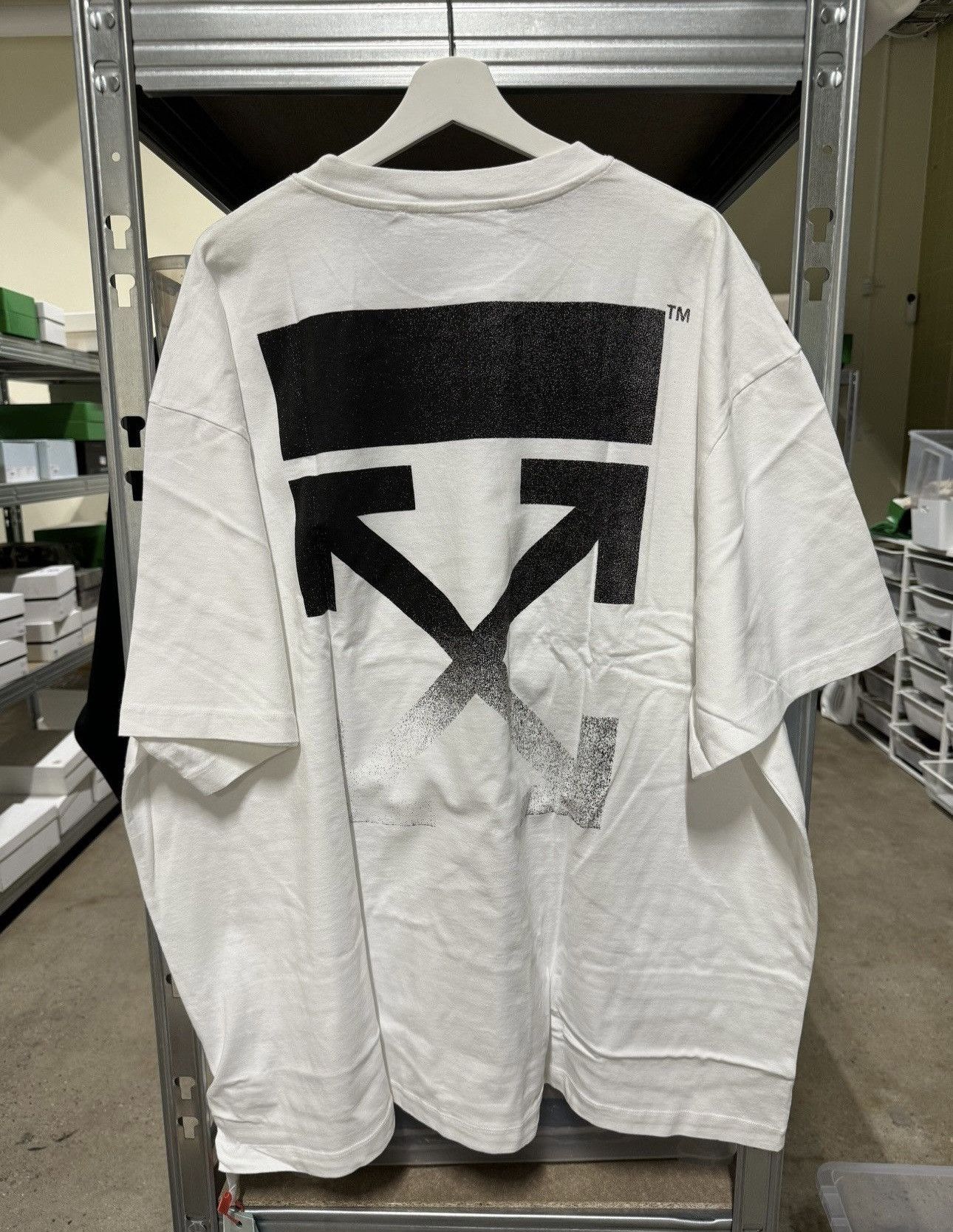 Off-White Off-White Degrade Arrow T-Shirt NEW 500$ Size US XXL / EU 58 / 5 - 1 Thumbnail