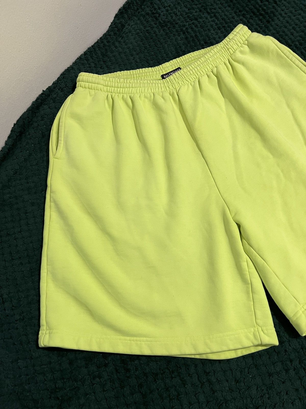 Balenciaga BALENCIAGA BB Corp Track Shorts Neon Yellow Size US 32 / EU 48 - 3 Thumbnail
