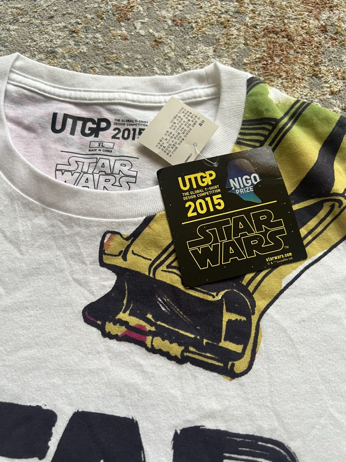 Uniqlo Rare NWT Uniqlo UTGP 2015 Star Wars NIGO Prize AOP Tee XL Size US XL / EU 56 / 4 - 4 Thumbnail