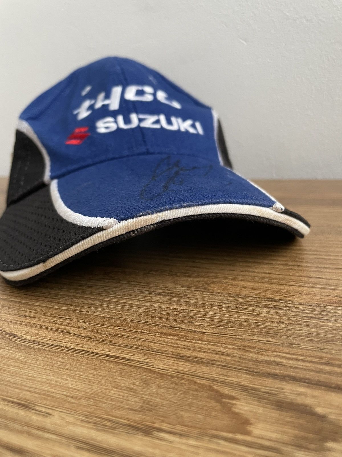 Formula 1 RARE Suzuki Tyco Signed Autograph F1 Formula One Hat Cap Size ONE SIZE - 8 Thumbnail
