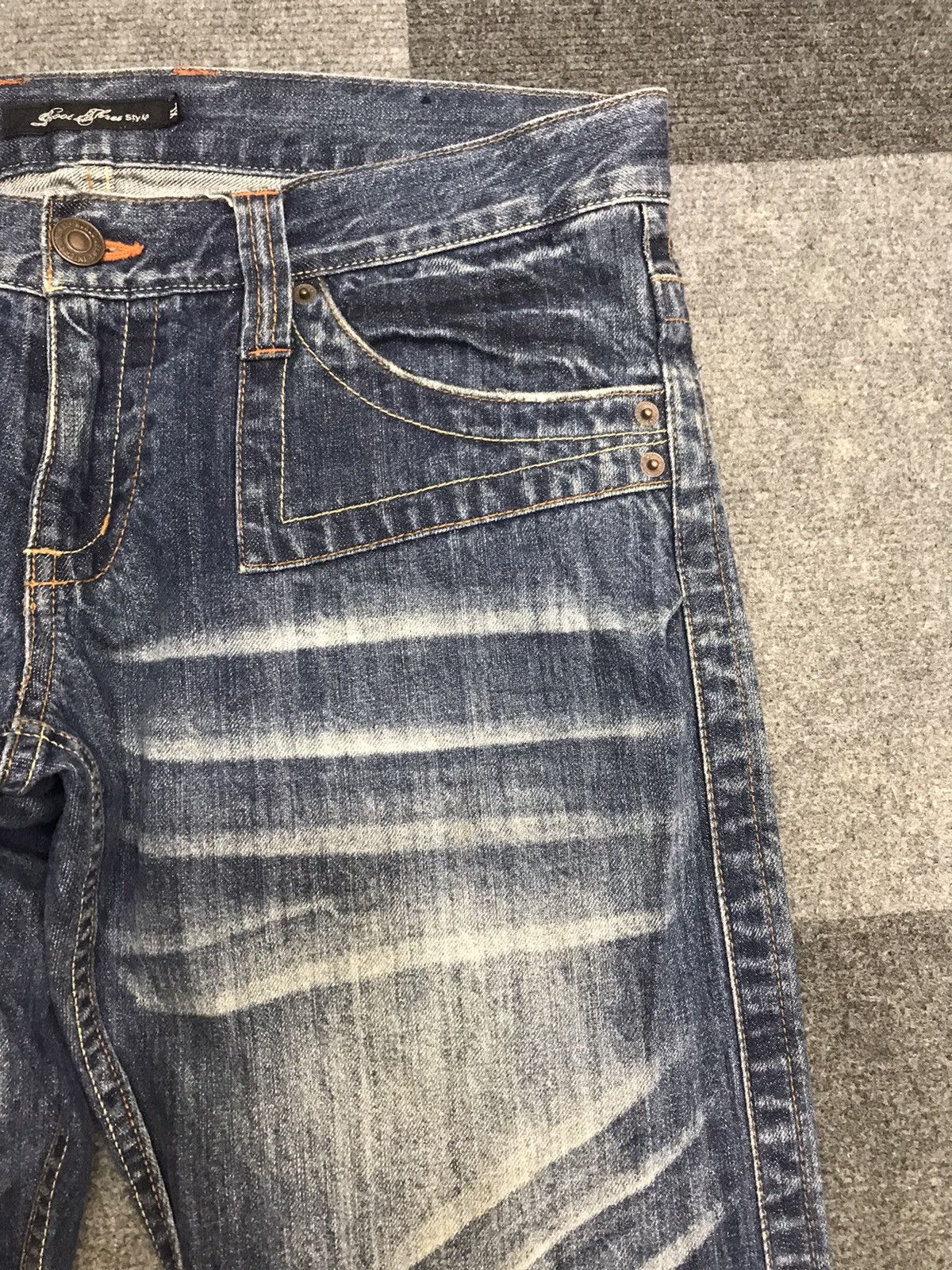 Japanese Brand 💥FLARE💥INSANE Root Three RARE FADES FLARE DENIM F446 Size US 36 / EU 52 - 4 Thumbnail