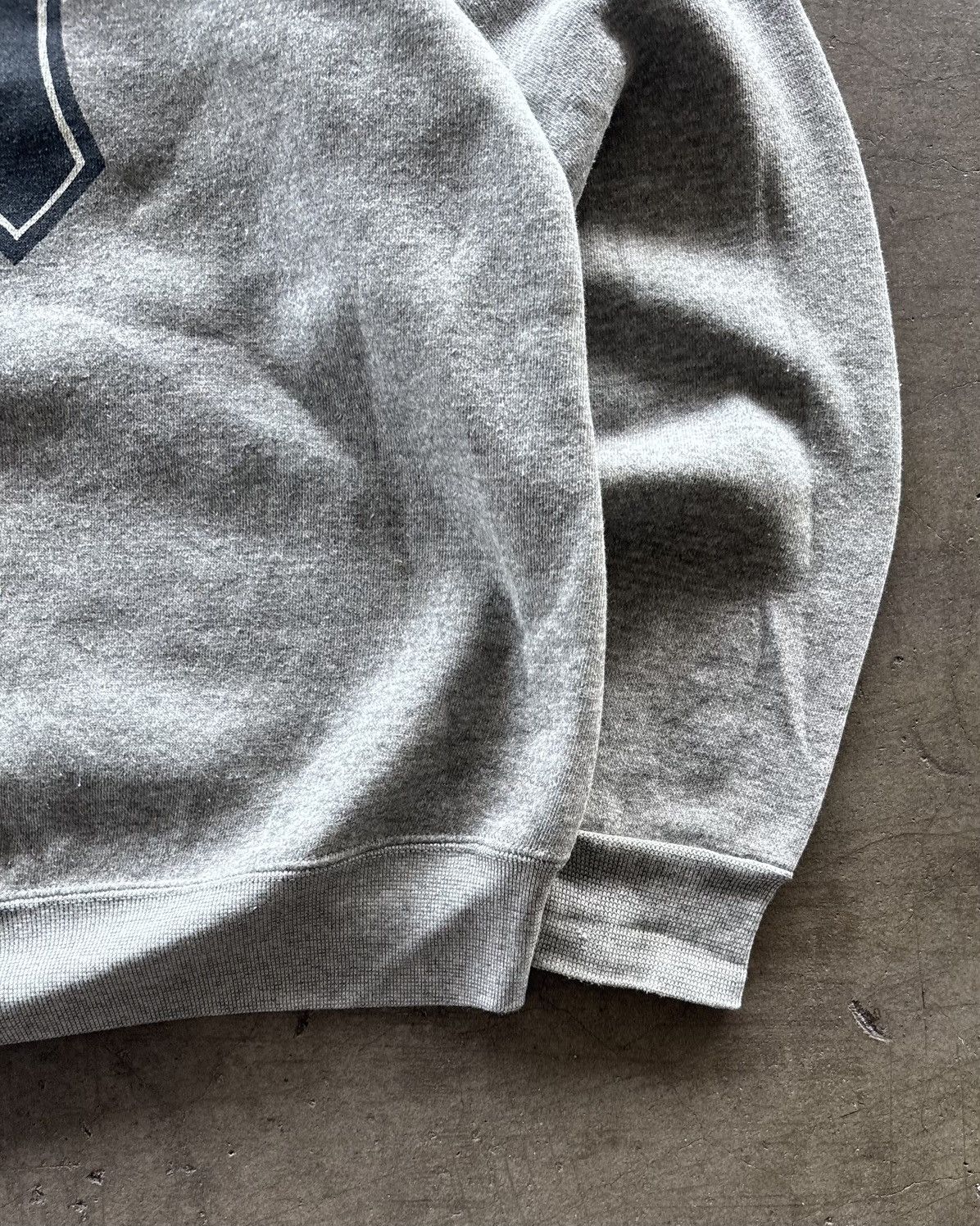 Japanese Brand × New York Yankees 1980s New York Yankees Grey Raglan Crewneck Size US L / EU 52-54 / 3 - 5 Thumbnail