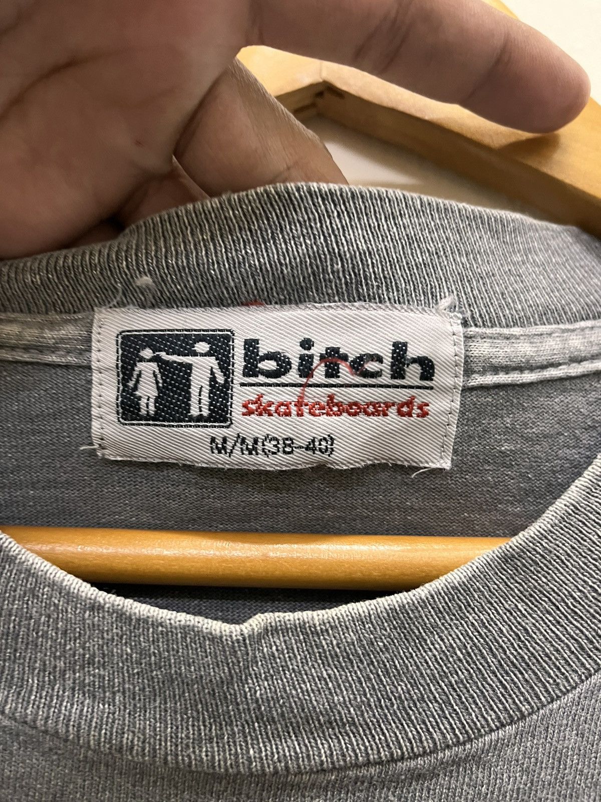 Santa Cruz Skateboards × Vintage OG Vintage Bitch Skateboard Shirt Size US M / EU 48-50 / 2 - 7 Thumbnail
