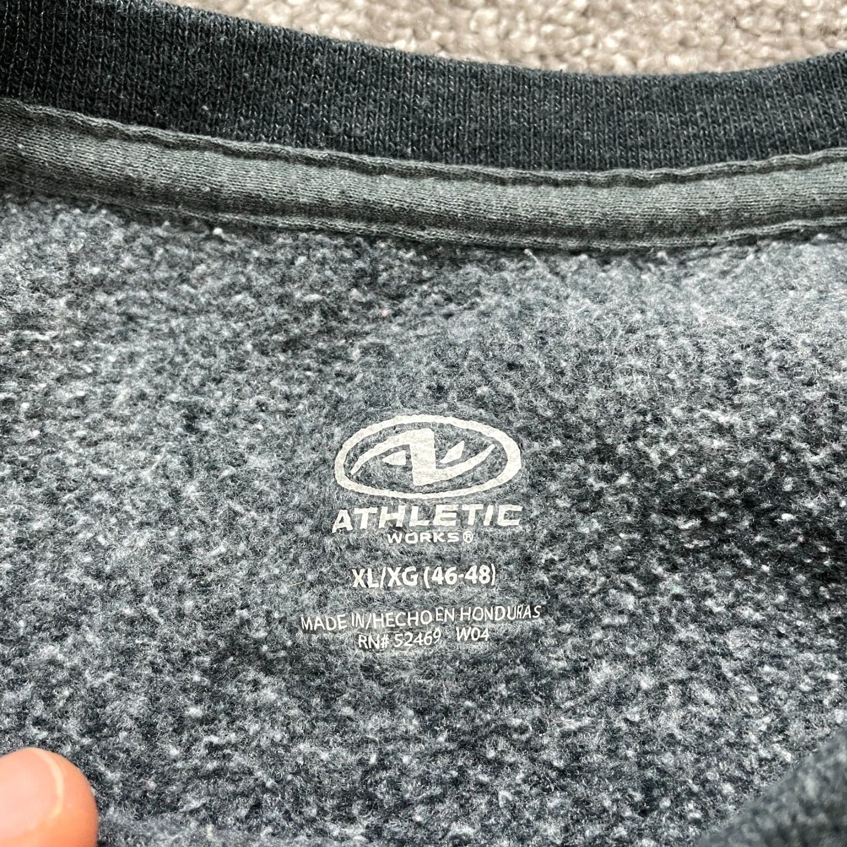 Athletic Works Athletic Works Pullover Sweatshirt Mens XL Dark Gray Crew Neck Fleece Outdoor Size US XL / EU 56 / 4 - 4 Thumbnail