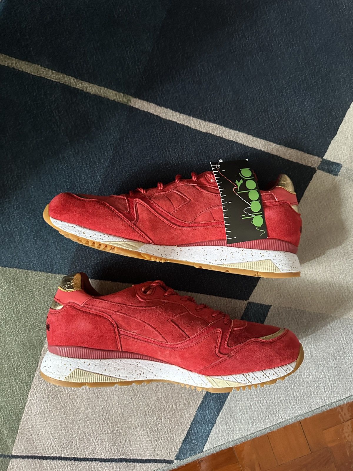 Diadora Diadora x END. Clothing V7000 red suede sneakers Size US 9.5 / EU 42-43 - 3 Thumbnail