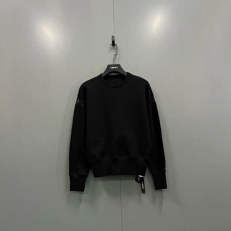 Givenchy Givenchy Black Wool Long Sleeve Knit Sweater 0089 Size XS / US 0-2 / IT 36-38 - 1 Thumbnail