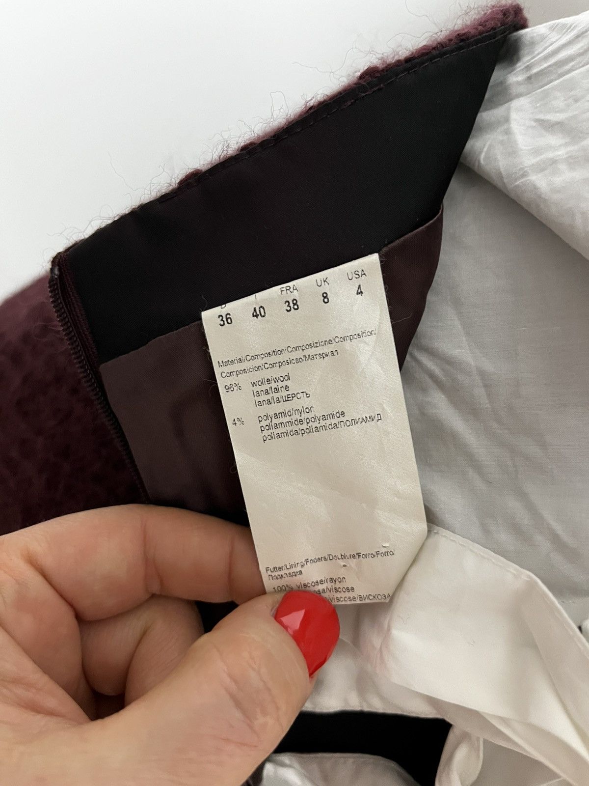 Hugo Boss Wool midi skirt premium brand Hugo Boss 36 wool skirt Size 28" / US 6 / IT 42 - 6 Thumbnail