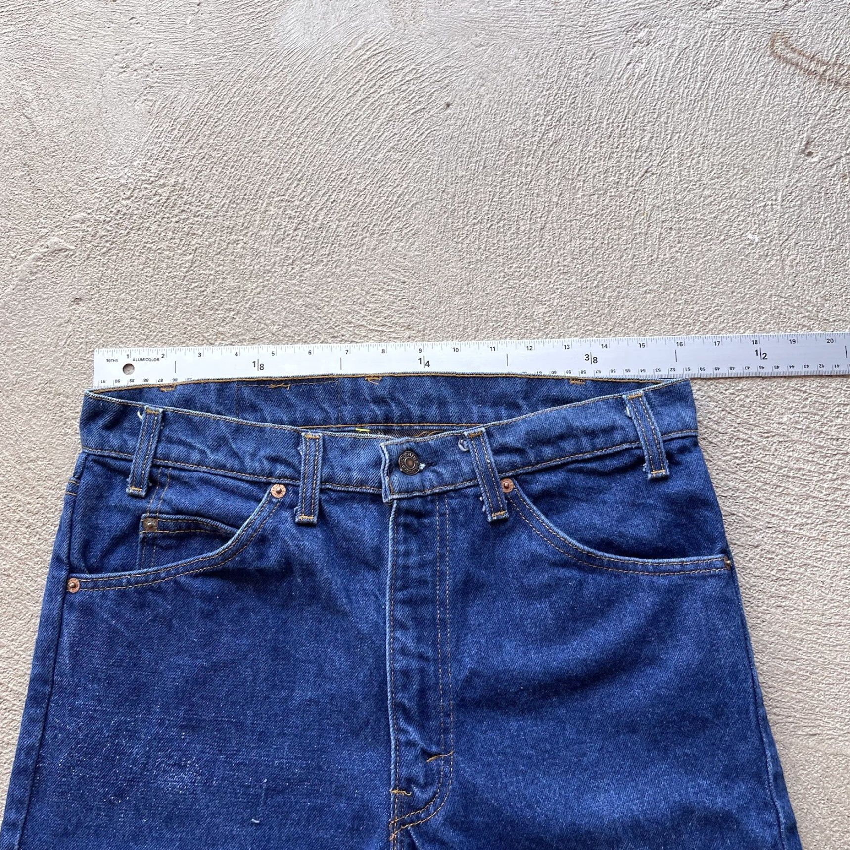 Levi's VINTAGE Levi's Bermuda Shorts Men 32 Blue Denim 505 Jorts 90s Hip Hop Orange Tab Relaxed Fit Mens Size US 32 / EU 48 - 7 Thumbnail