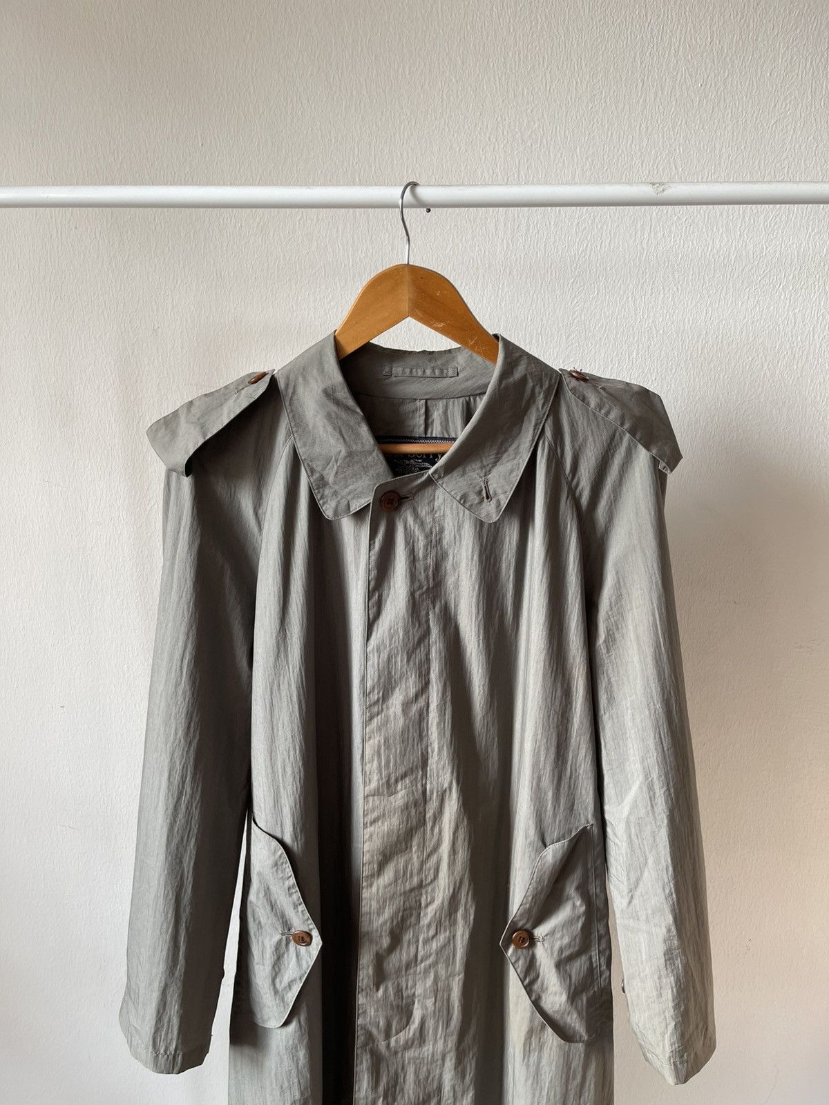Burberry Vintage Burberry Nylon Long Coat b2 Size US L / EU 52-54 / 3 - 5 Thumbnail