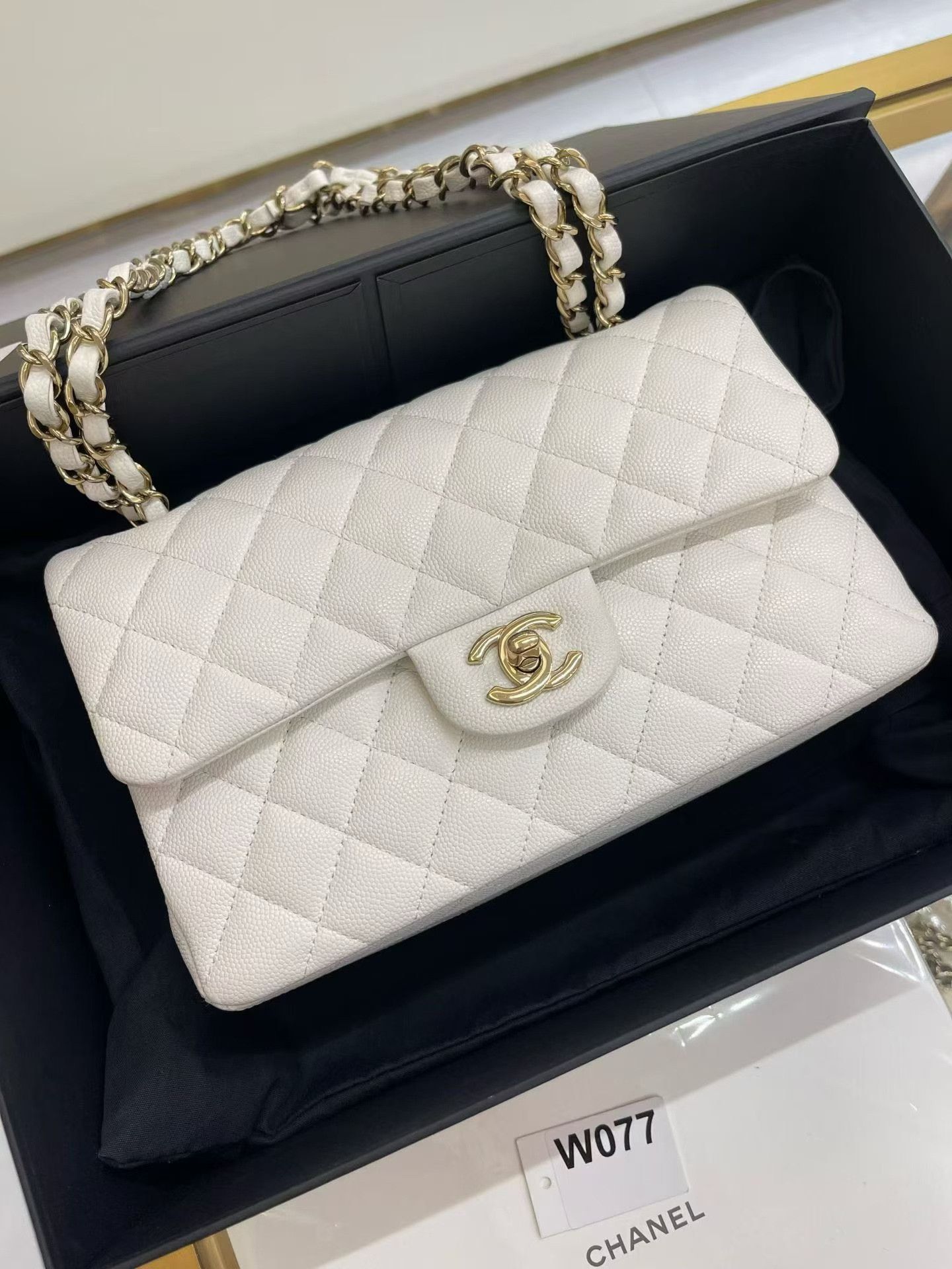 Chanel Pre-loved Bag Very good condition Size ONE SIZE - 1 Thumbnail