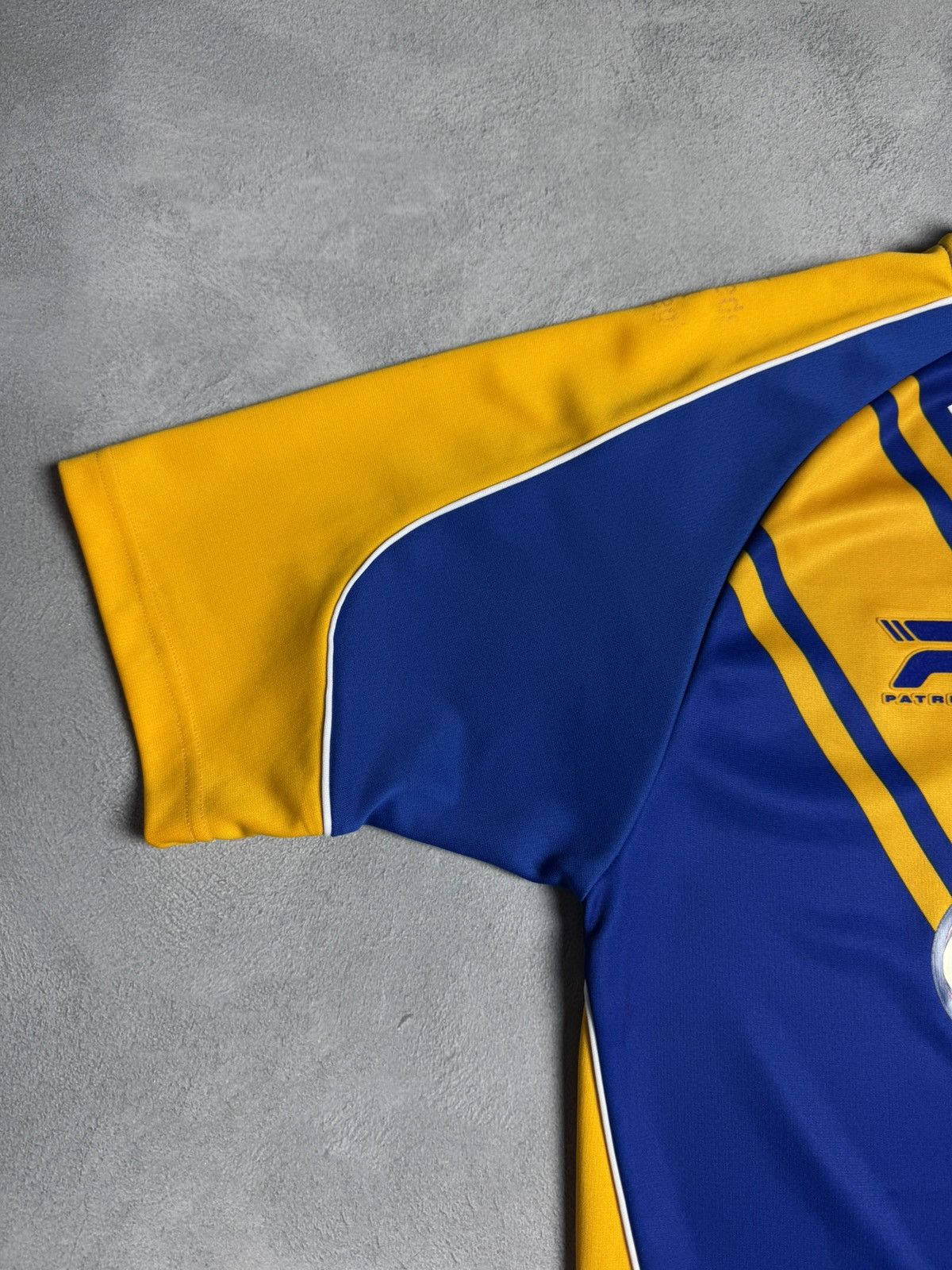 Vintage Leeds Rhinos 2006 Home Rugby Shirt Jersey Patrick Size US L / EU 52-54 / 3 - 5 Thumbnail