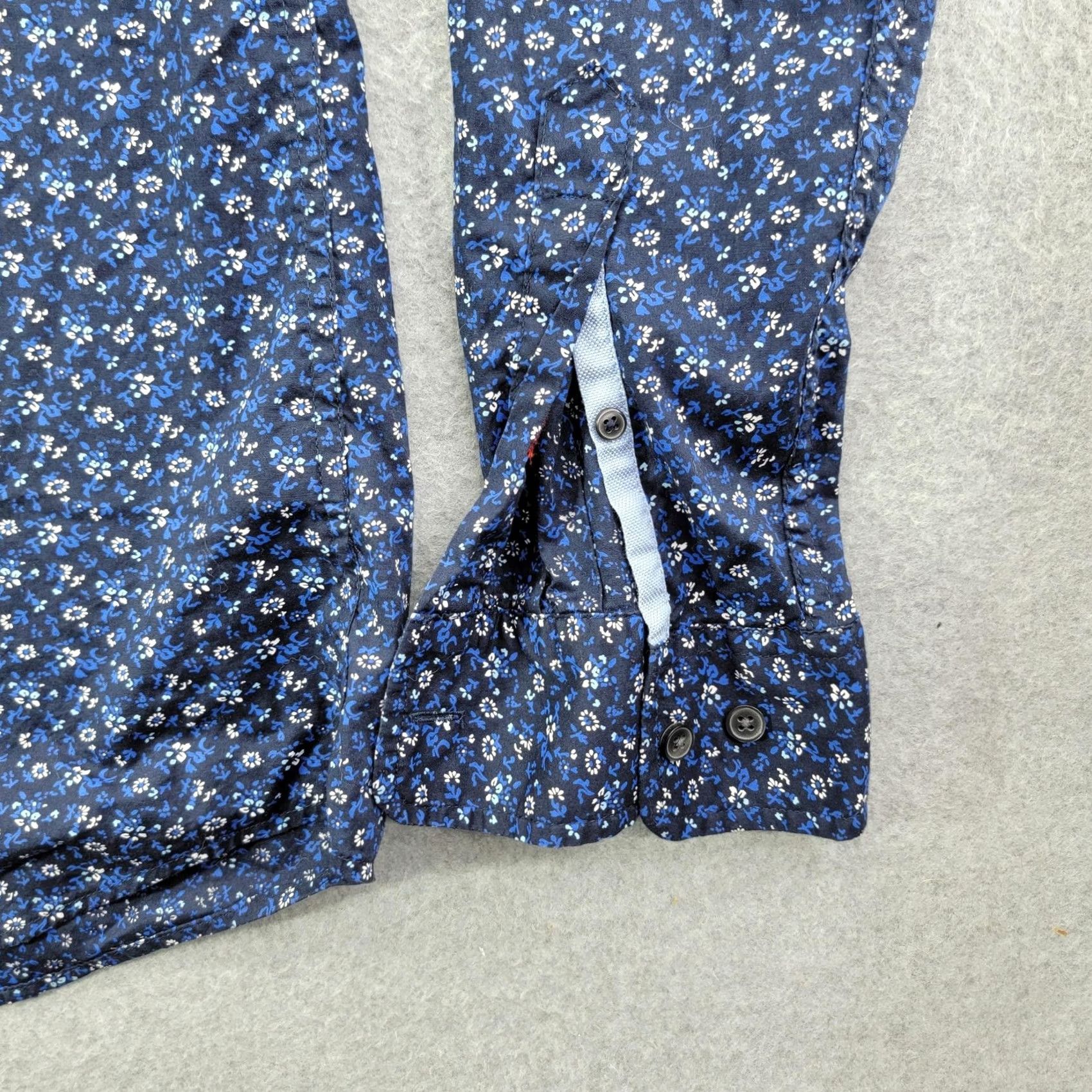Tommy Hilfiger Tommy Hilfiger Shirt Mens M Blue Floral Long Sleeve Button Front Casual Size US M / EU 48-50 / 2 - 5 Thumbnail
