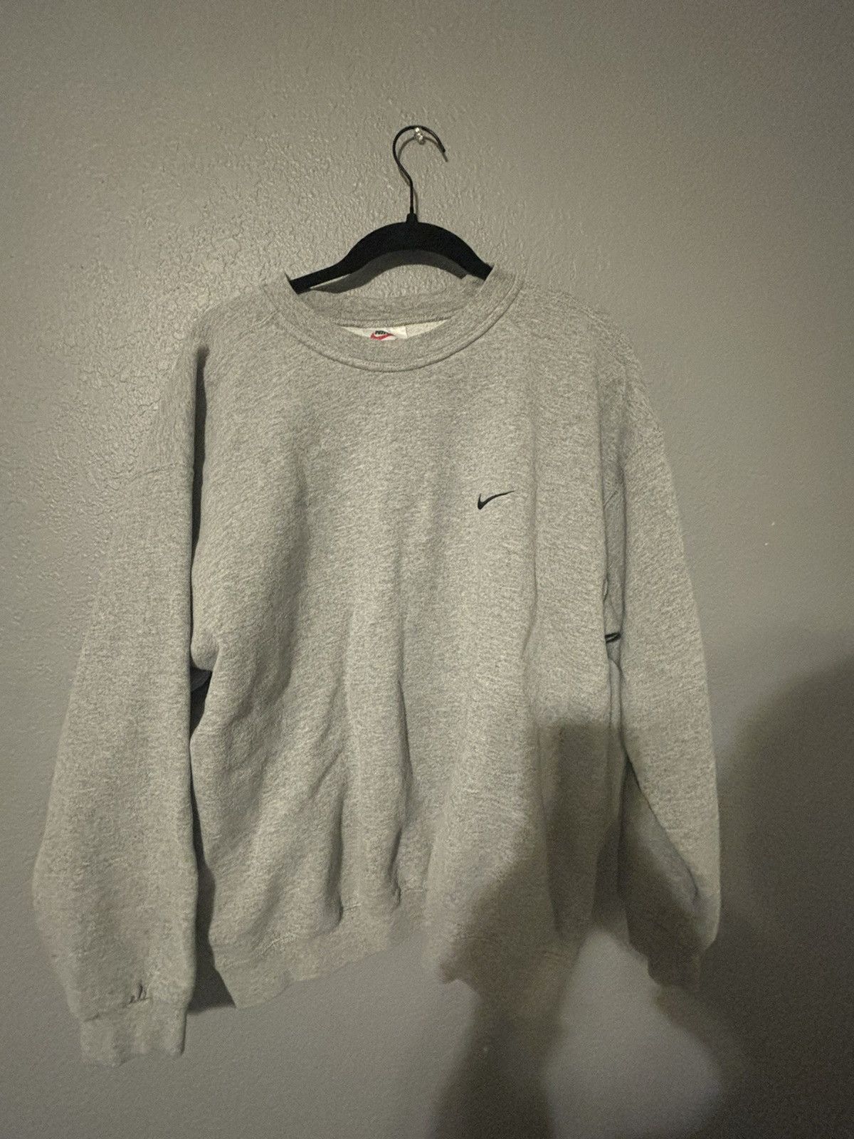 Nike × Vintage Vintage 90s Nike gray sweater Size US L / EU 52-54 / 3 - 1 Thumbnail