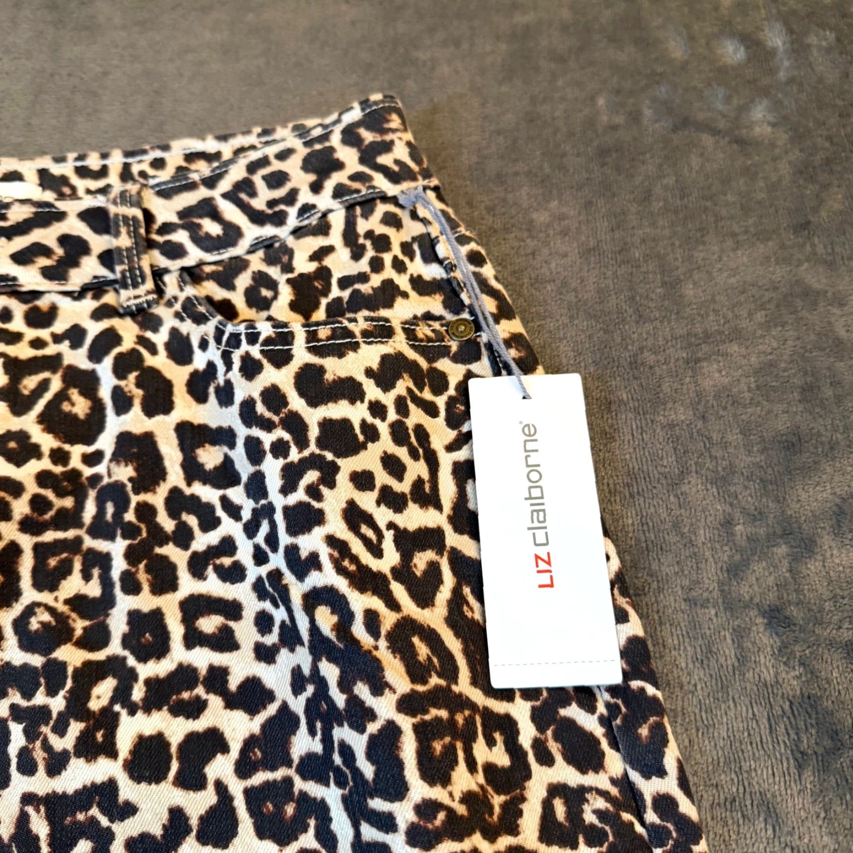 Liz Claiborne Liz Claiborne Leopard Print Denim Midi Skirt Womens 4 30x34" NWT Brown Animal Print Denim Skirt Casual Womens Size 27" / US 4 / IT 40 - 3 Thumbnail