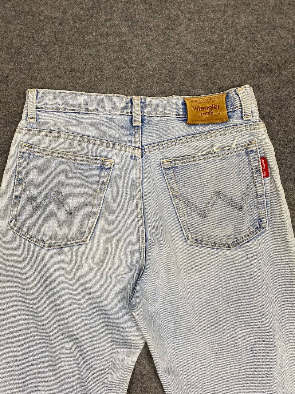 Vintage vintage wrangler lightwash distressed denim Size US 30 / EU 46 - 3 Thumbnail