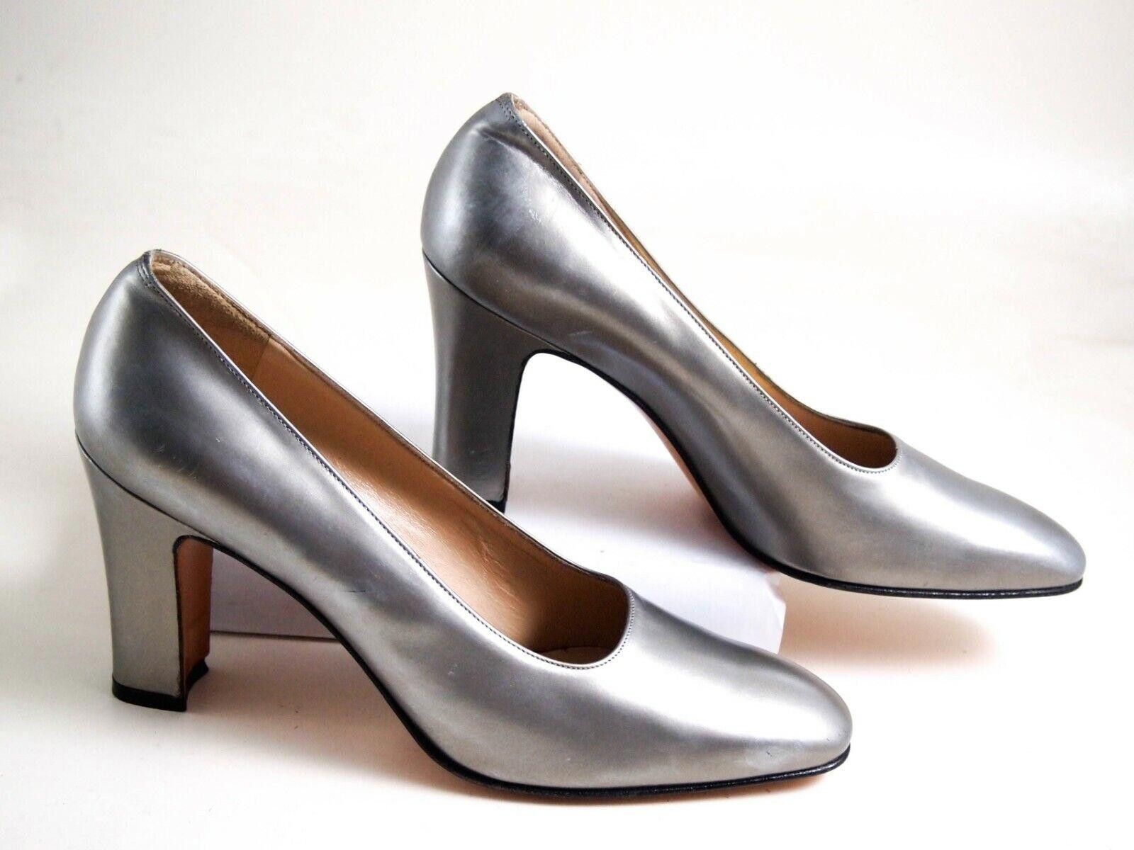 Salvatore Ferragamo Ferragamo Heels Silver Leather Womens US 8 EU 38.5 Size US 8 / IT 38 - 2 Thumbnail