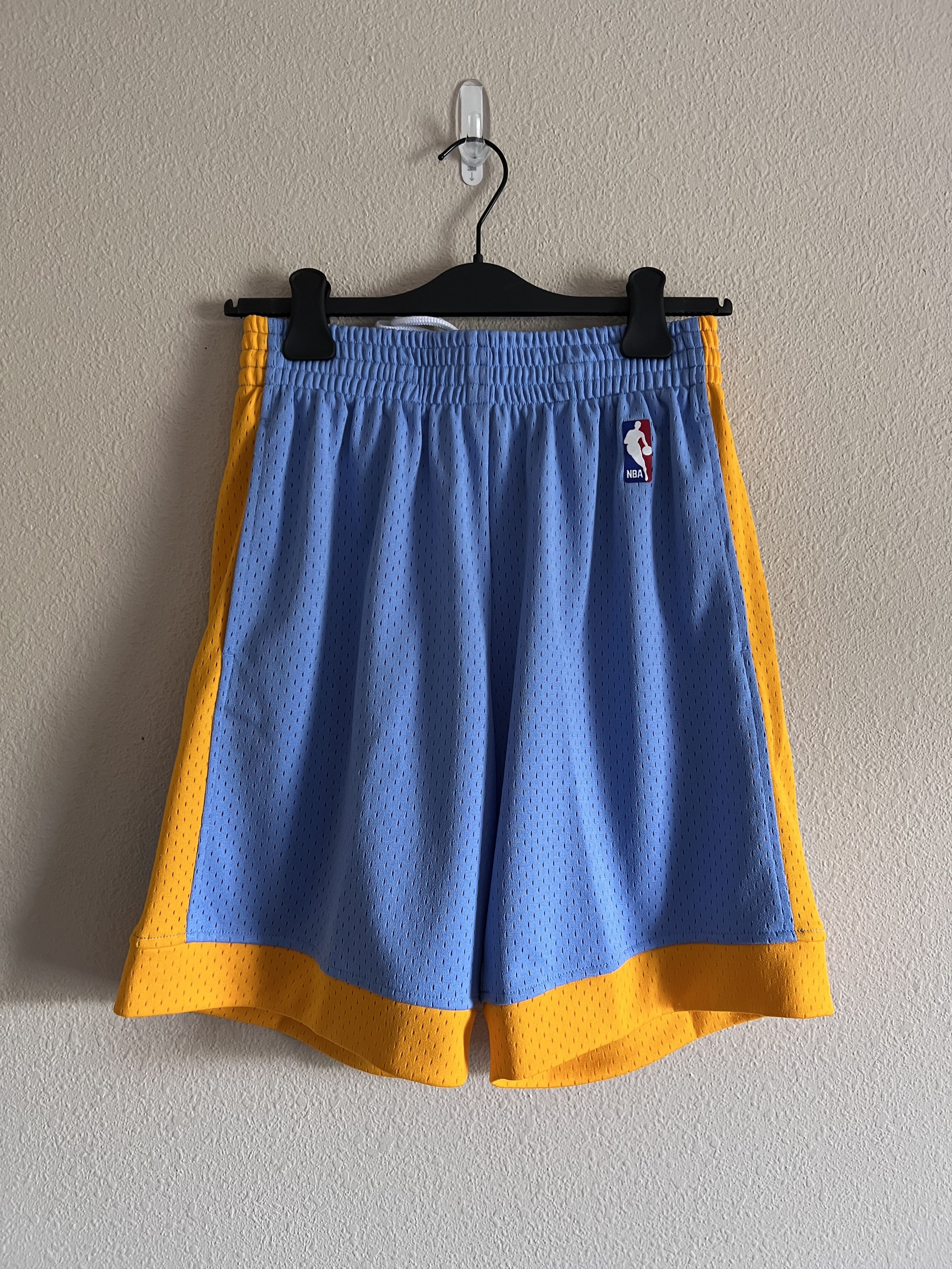 Mitchell & Ness Mitchell & Ness Los Angeles Lakers 2001 in Blue Size US 30 / EU 46 - 1 Thumbnail