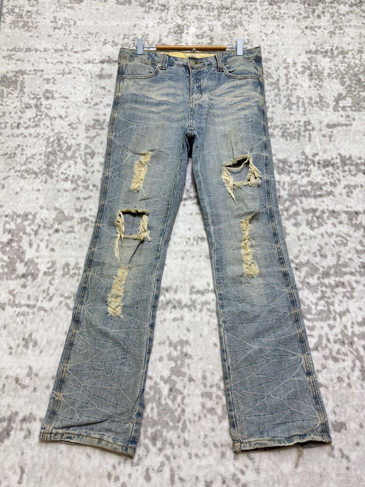 Japanese Brand The M2368 Jeans Streetwear Distressed Flare Unisex Denim Size US 31 - 1 Thumbnail