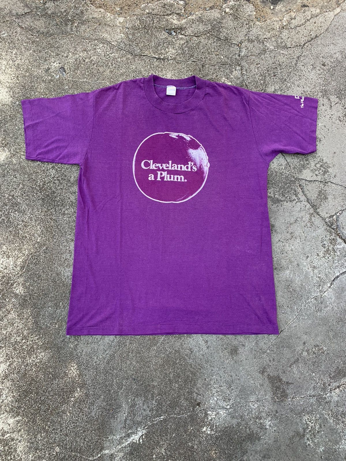 BLANKNYC × Vintage Vintage 70s 80s Cleveland’s A Plum tee Size US XL / EU 56 / 4 - 1 Thumbnail