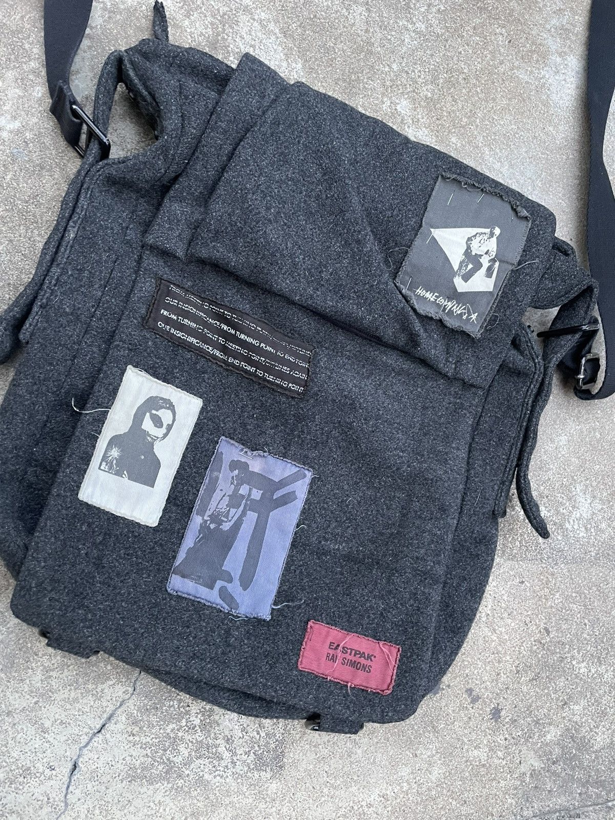 Eastpak AW08 Crossbody Patchwork Bag Size ONE SIZE - 3 Thumbnail