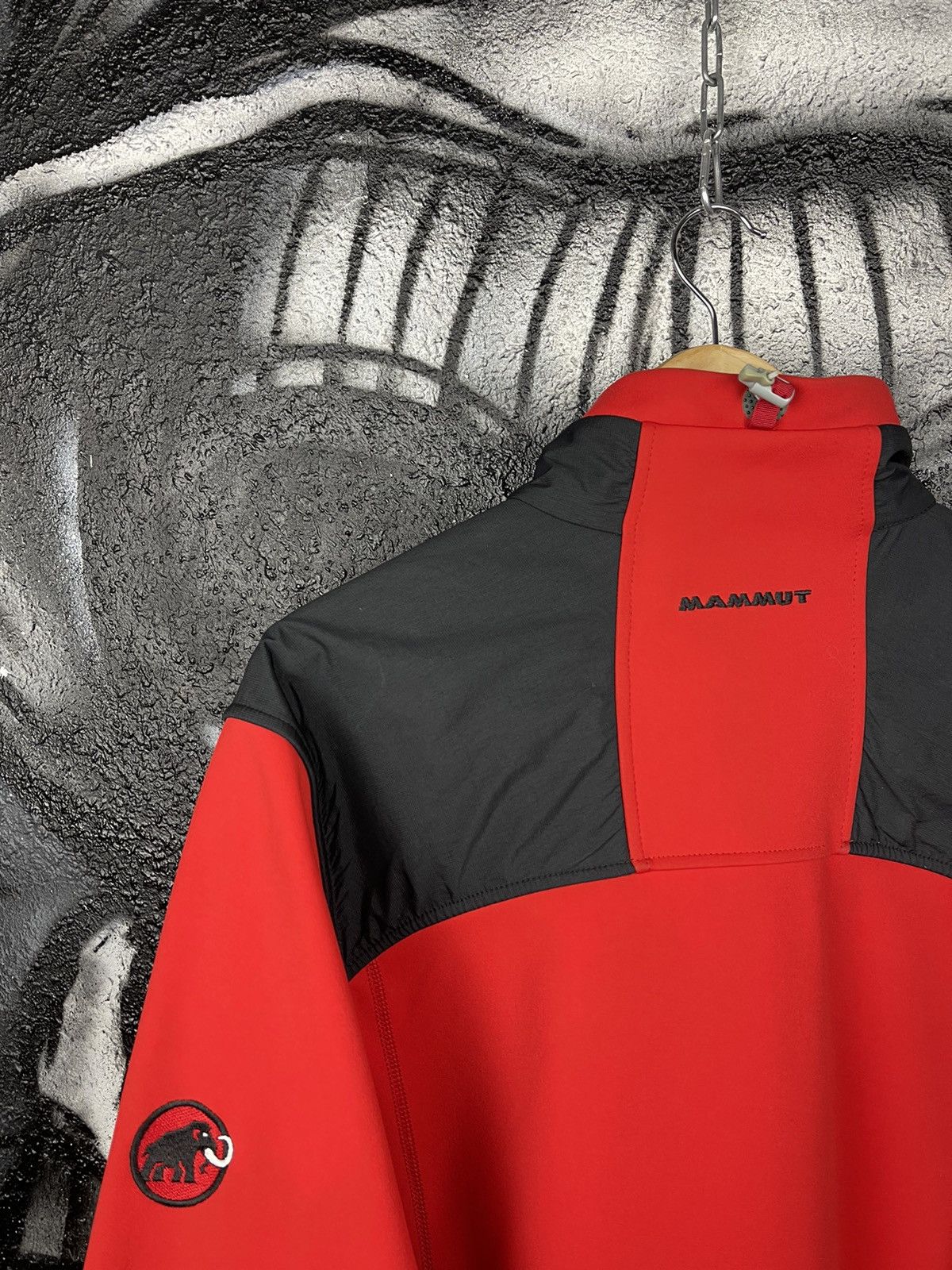 Mammut Mammut Outdoor Red Full Zip Windstoper Jacket Men’s Size Large Size US L / EU 52-54 / 3 - 12 Thumbnail