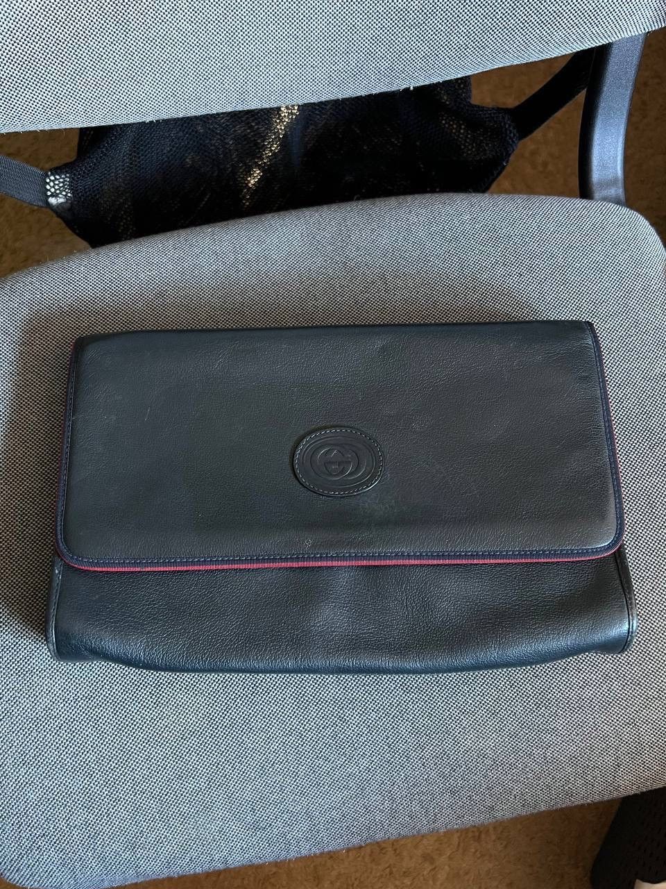 Gucci × Leather Rare Gucci GG 1990s Leather Clutch Bag Italy Size ONE SIZE - 3 Thumbnail