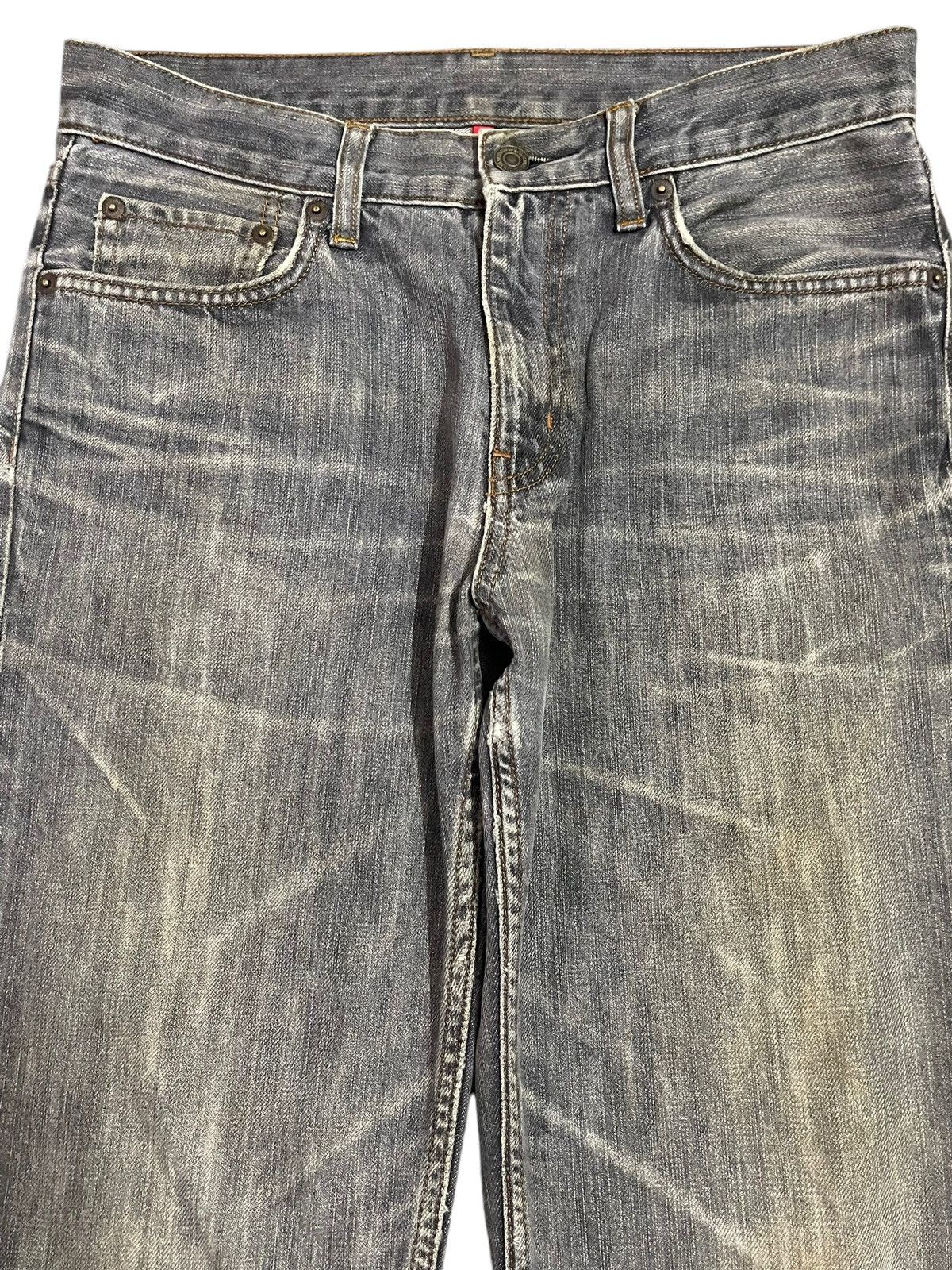 Uniqlo Vintage Japanese Uniqlo Faded Wash Style Distressed Jeans Size US 30 / EU 46 - 3 Thumbnail