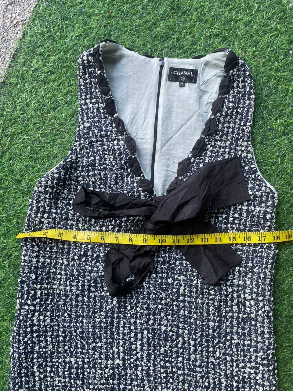 Chanel Authentic Chanel 2019 Mini Dress With Bow Size XS / US 0-2 / IT 36-38 - 10 Thumbnail